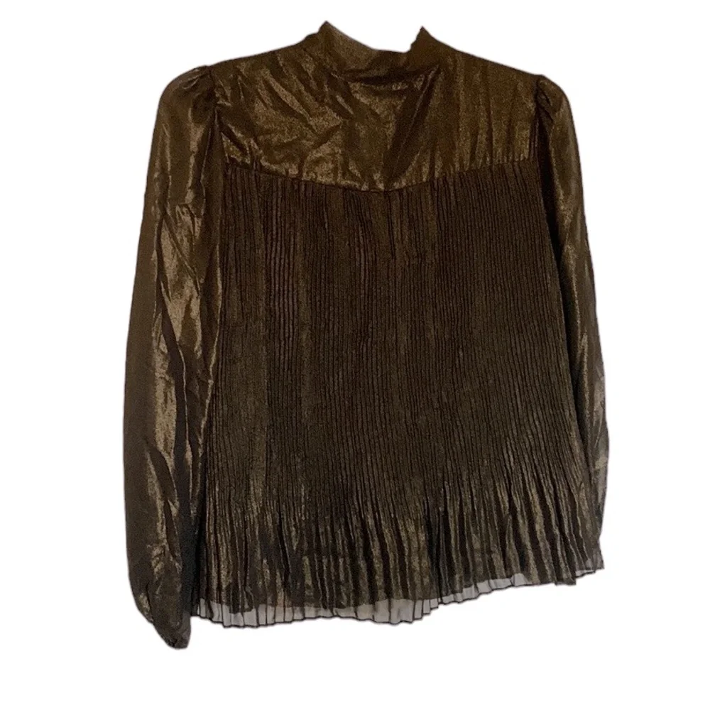 Nanette Lepore Black and Gold NWT top with pleated accents - Picture 4 of 8